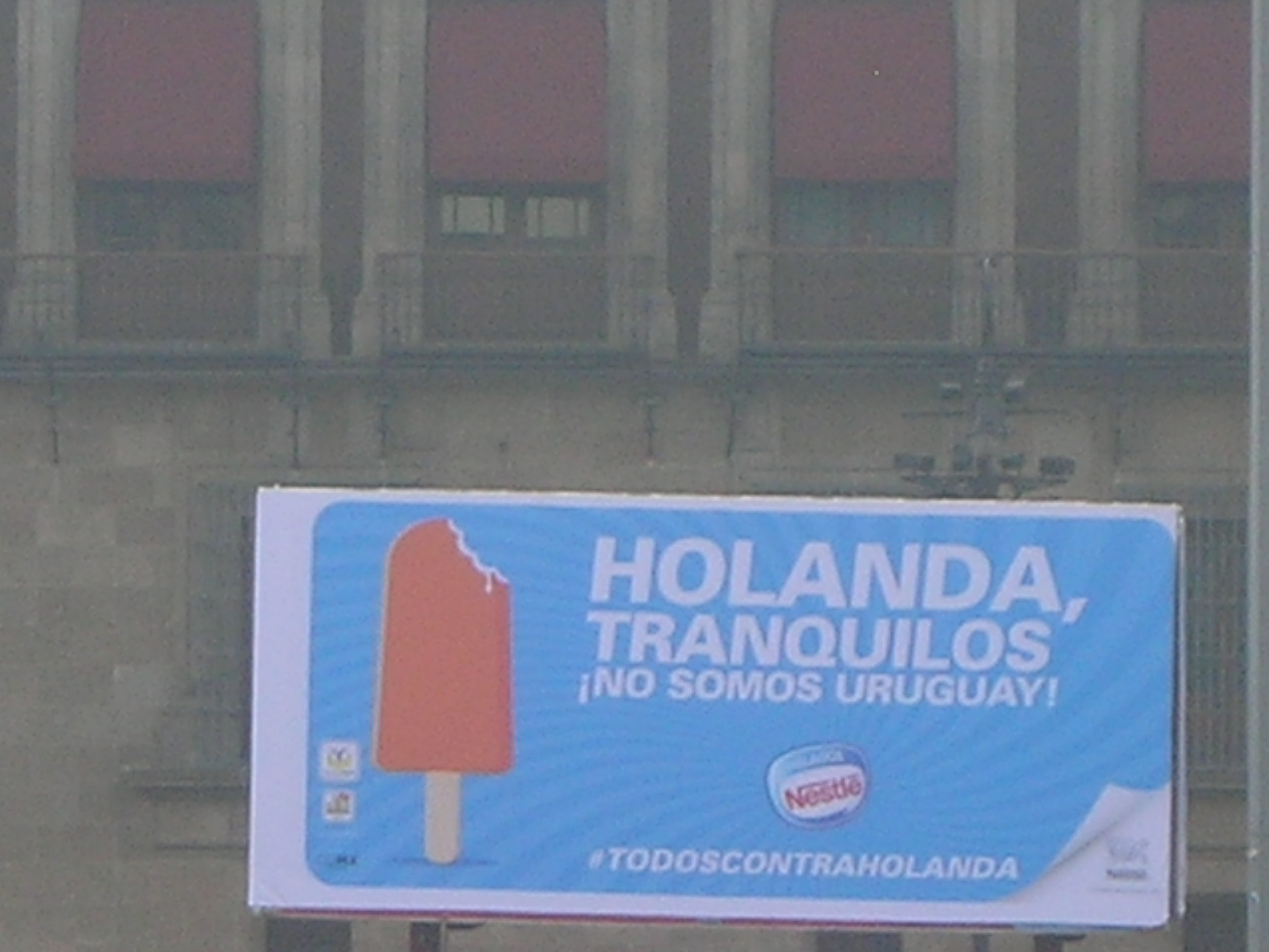 poster in zocalo